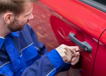 Oto Anahtarınızı Kaybettiniz mi? İzmir’de Araç Çilingiri Hizmetiyle Sorun Çözülsün